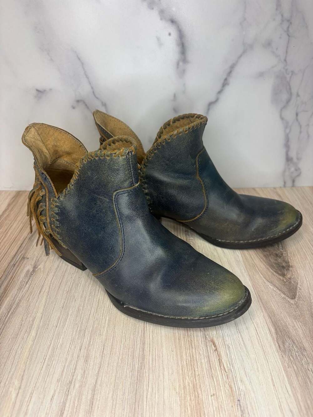Circle G Fringe Ankle Booties Size 7.5M Blue Distressed Leather
